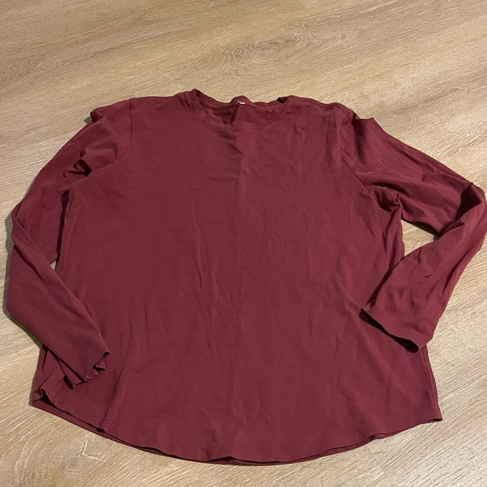 Lululemon Women's Long Sleeve Tee‎ size 10 H68